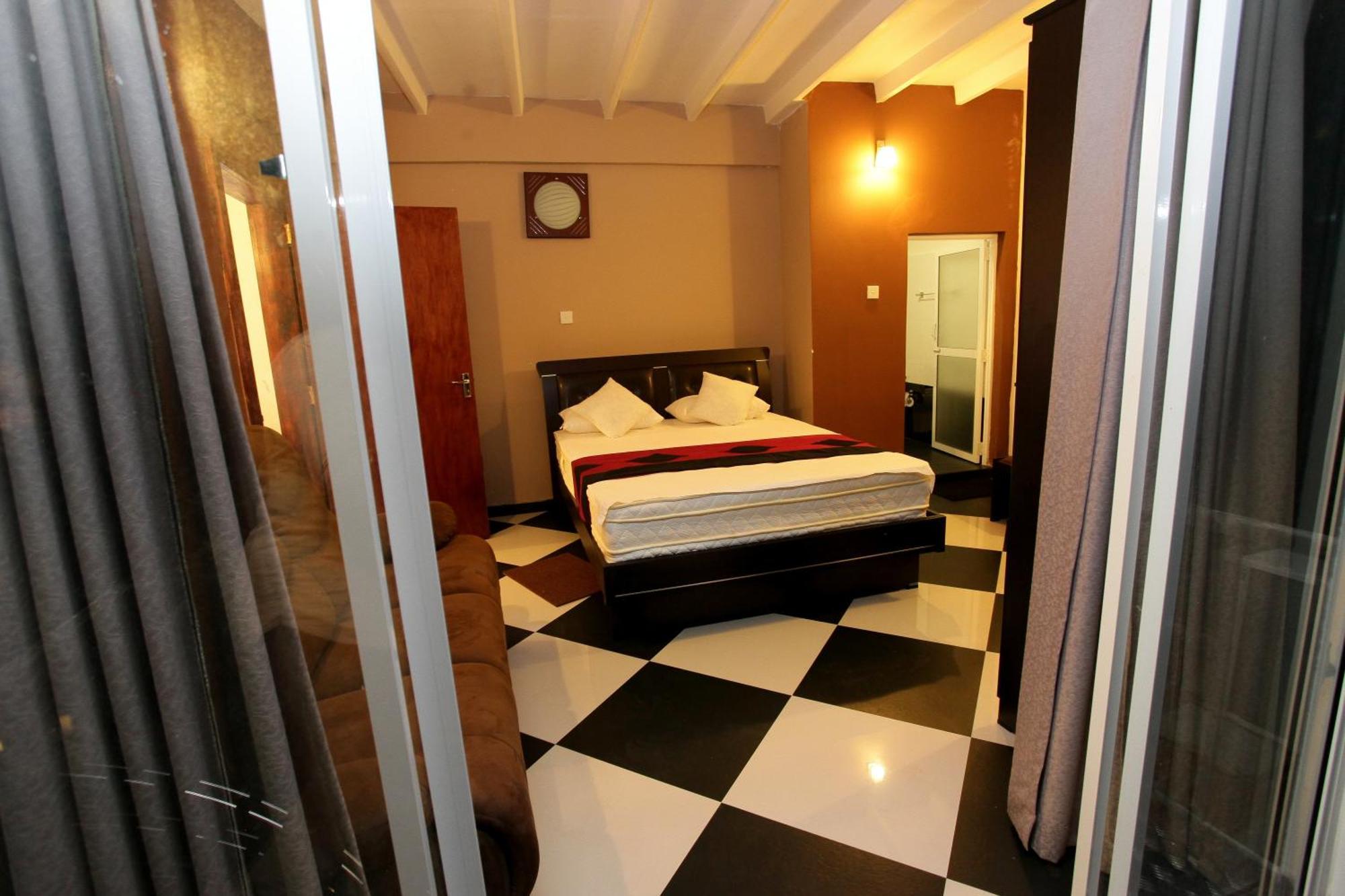 Oak Residencies Villa คิริบัทโกดา ห้อง รูปภาพ