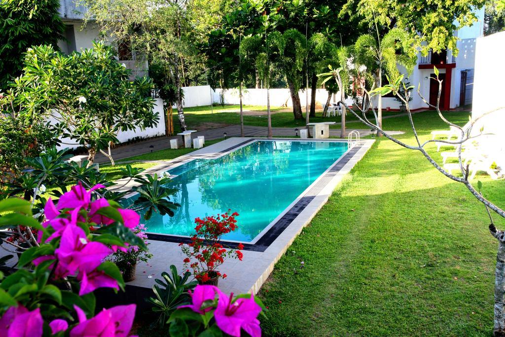 Oak Residencies Villa คิริบัทโกดา ภายนอก รูปภาพ