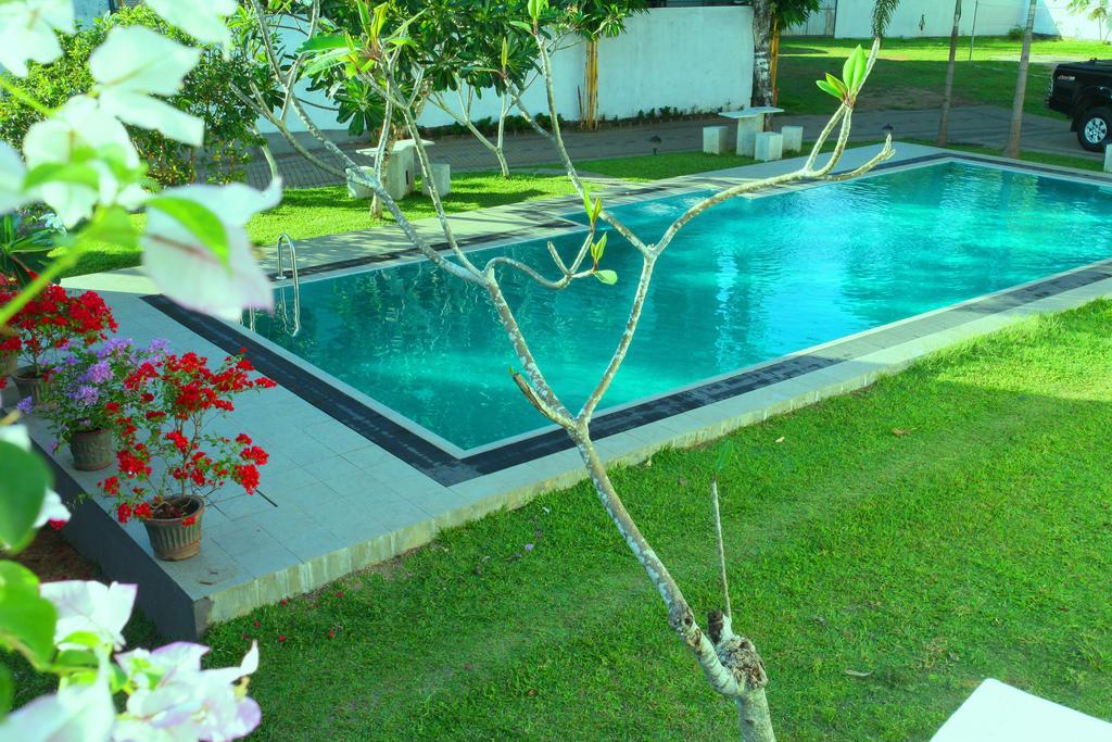 Oak Residencies Villa คิริบัทโกดา ภายนอก รูปภาพ