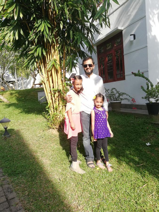 Oak Residencies Villa คิริบัทโกดา ภายนอก รูปภาพ