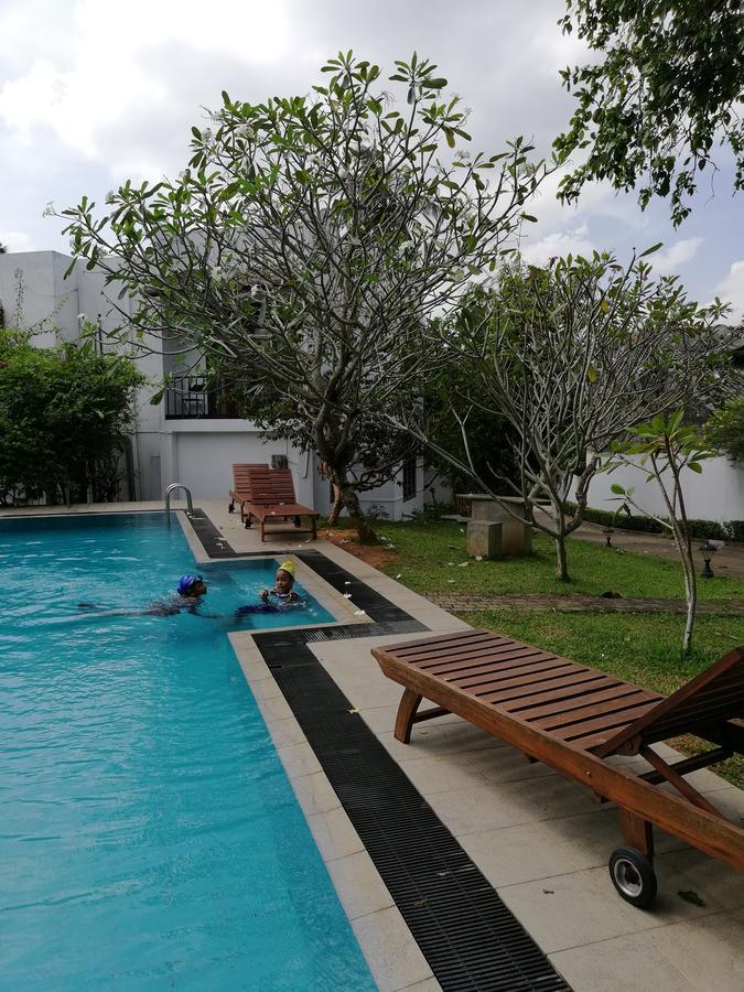 Oak Residencies Villa คิริบัทโกดา ภายนอก รูปภาพ
