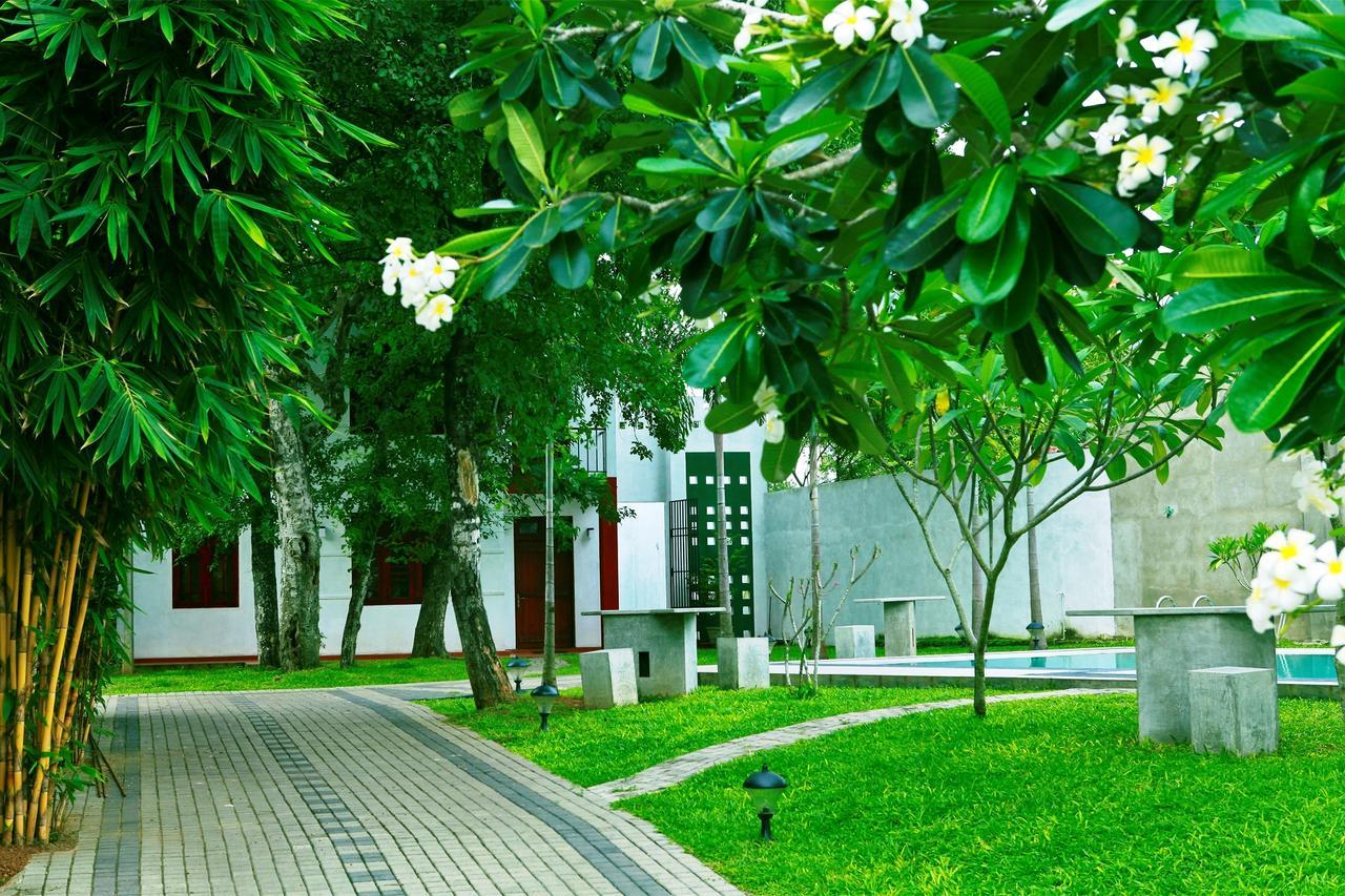 Oak Residencies Villa คิริบัทโกดา ภายนอก รูปภาพ